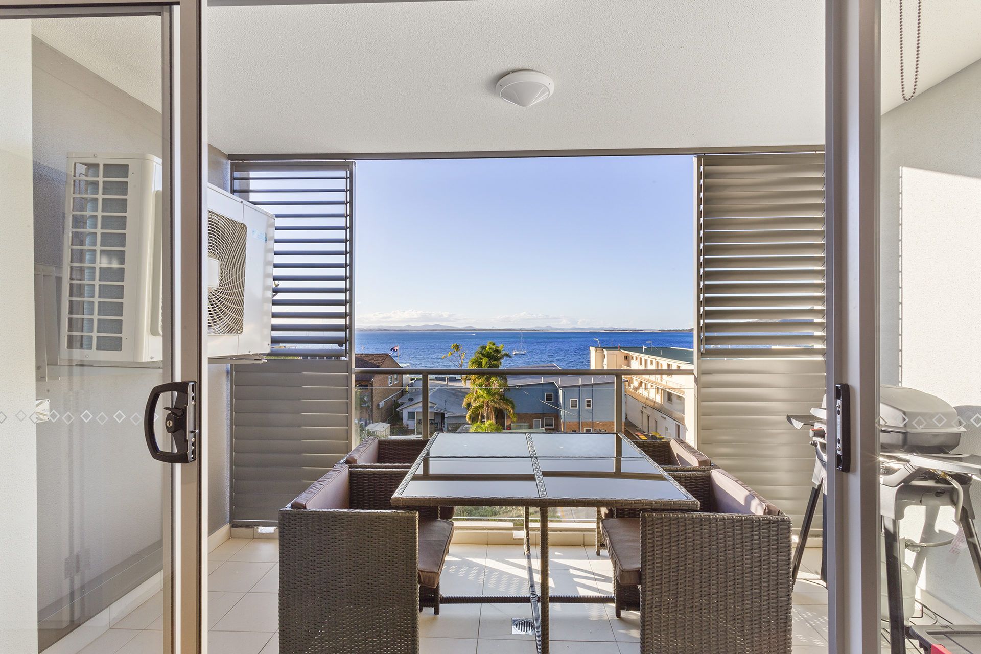 Holiday Apartment Unit 410/48 Bullecourt Street Shoal Bay The